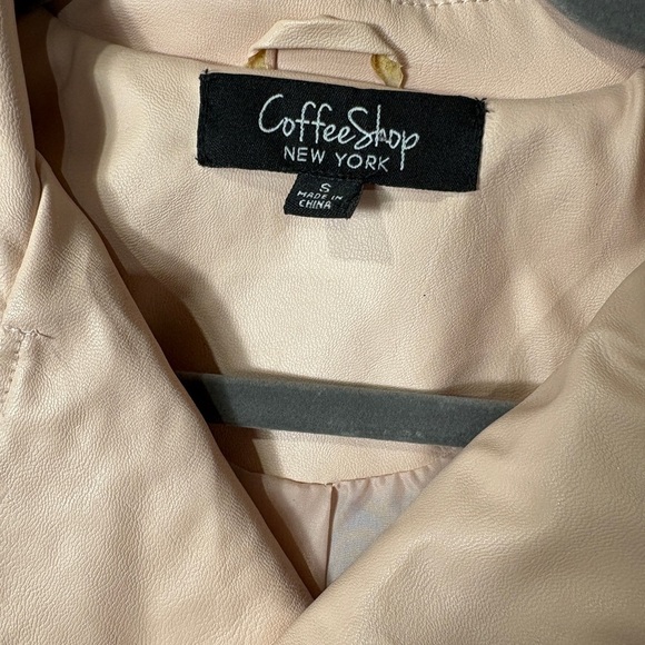 Coffee Shop New York Faux Leather Jacket Size Small - Picture 3 of 4